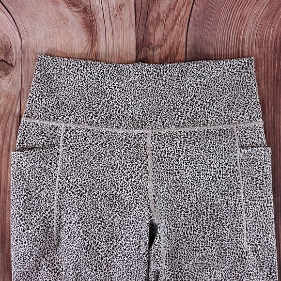 Athleta Womens Large Salutation Stash II Textured Tight Micro Cheetah 631936 - Picture 3 of 12